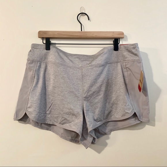 REEBOK NWT Gray “Slim” Training Shorts - XL - Picture 1 of 6